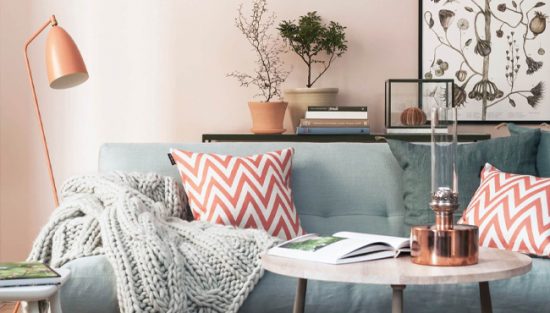 deco salon gris rose poudré