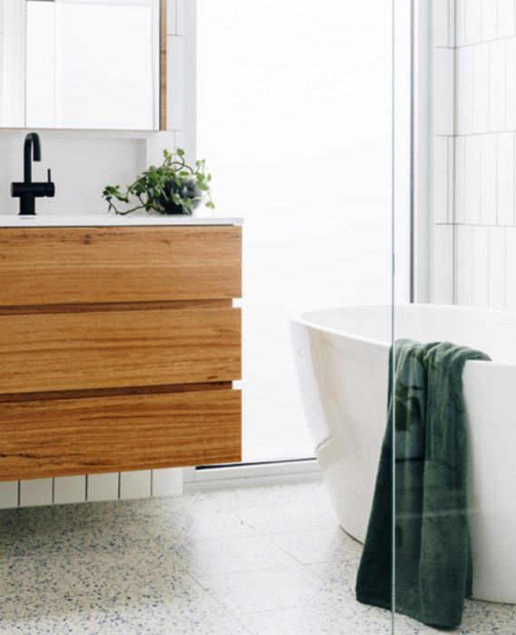 deco salle de bain minimaliste blanc bois moderne