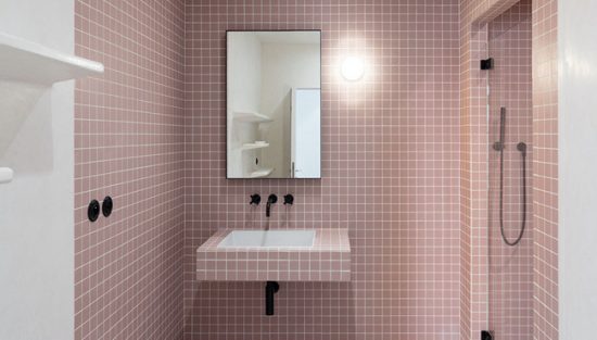 deco salle de bain noir rose