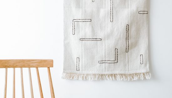 tapis deco murale broderie Ikea Hack tuto diy