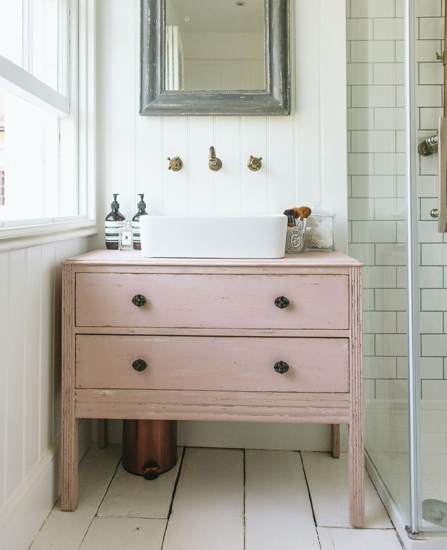 commode rose meuble salle de bain