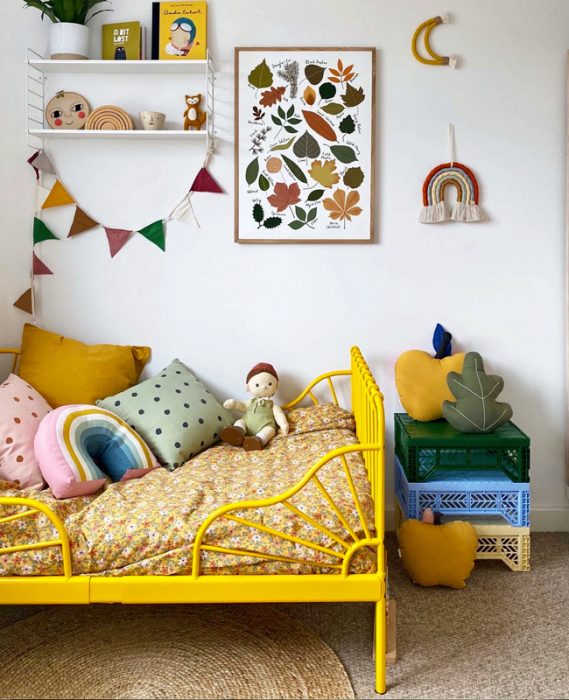 linge de lit motif jaune deco chambre garcon