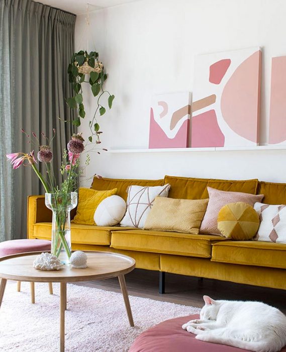 deco salon moderne vintage jaune rose