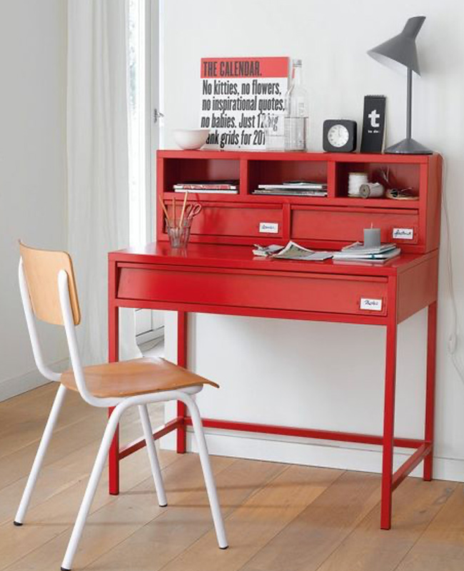 bureau rouge chaise bois