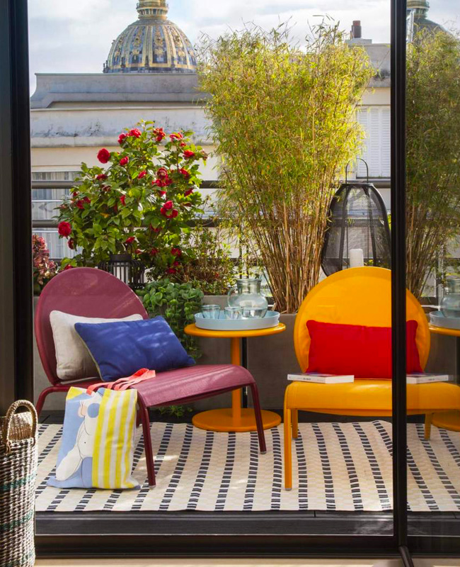 Table d'appoint de jardin en métal carrée - Vert amande - MIRMANDE de MYLIA