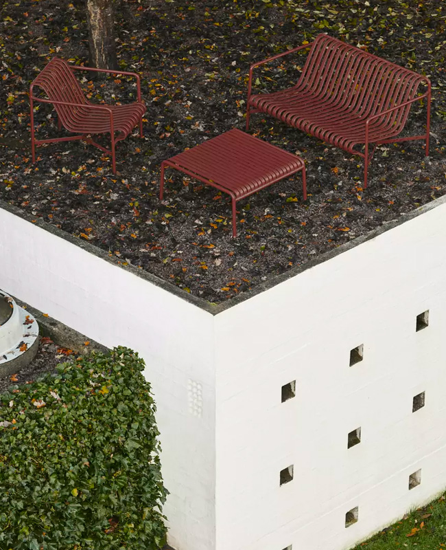 table basse jardin metal rouge