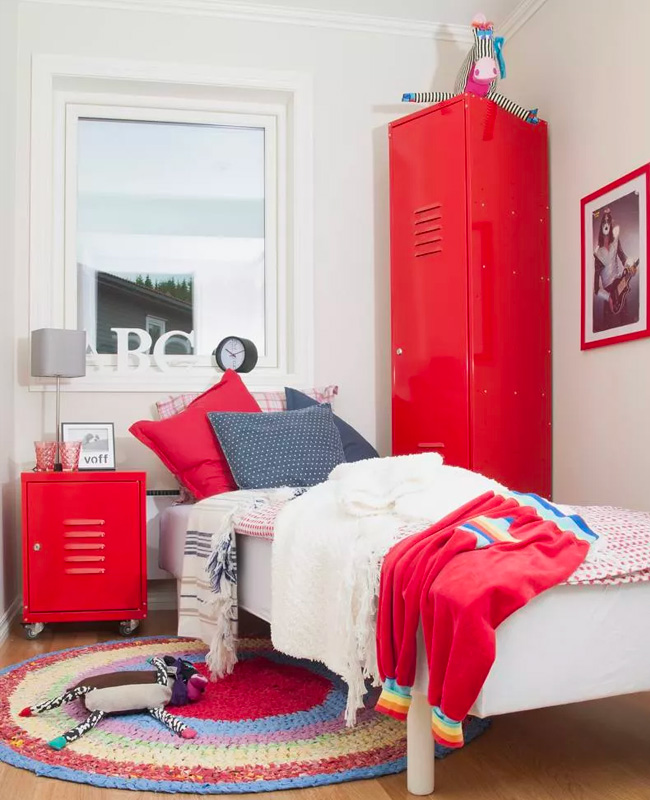 Chambre Rouges Affiche Une déco en rouge dans la chambre des ados | My Blog Deco
