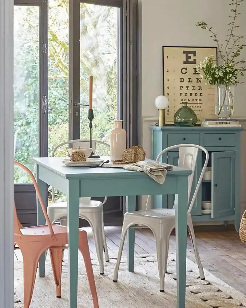 deco salle a manger campagne bleu rose gris