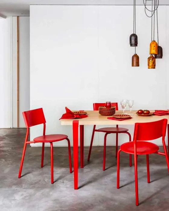 deco salle a manger moderne minimaliste rouge