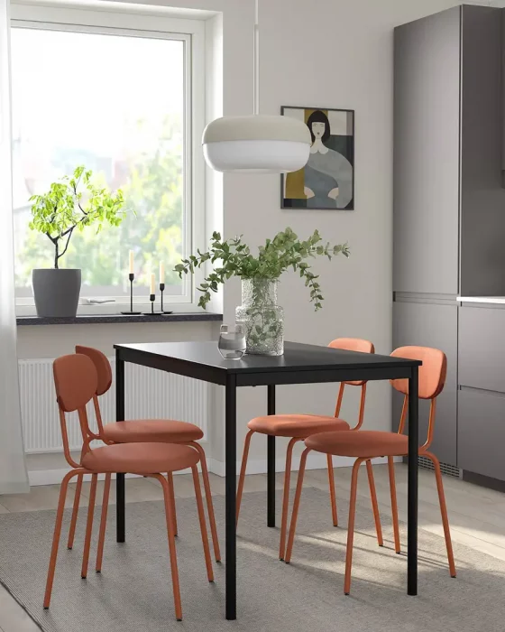 deco salle a manger minimaliste rouge noir