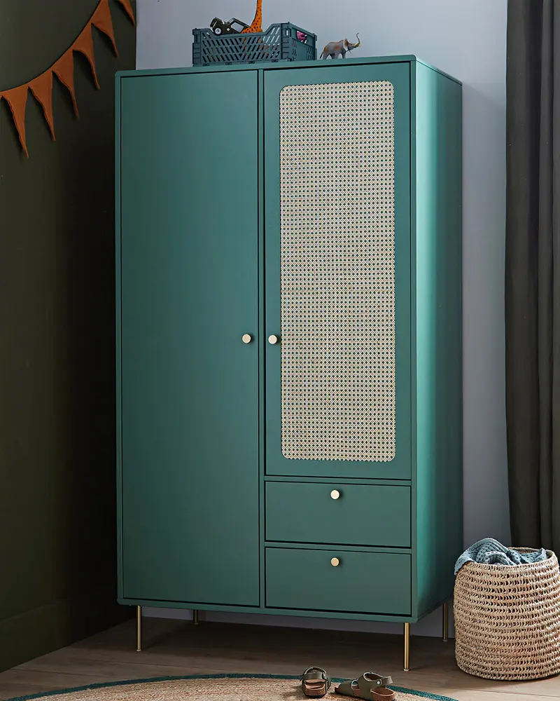 armoire avec tiroir vert cannage