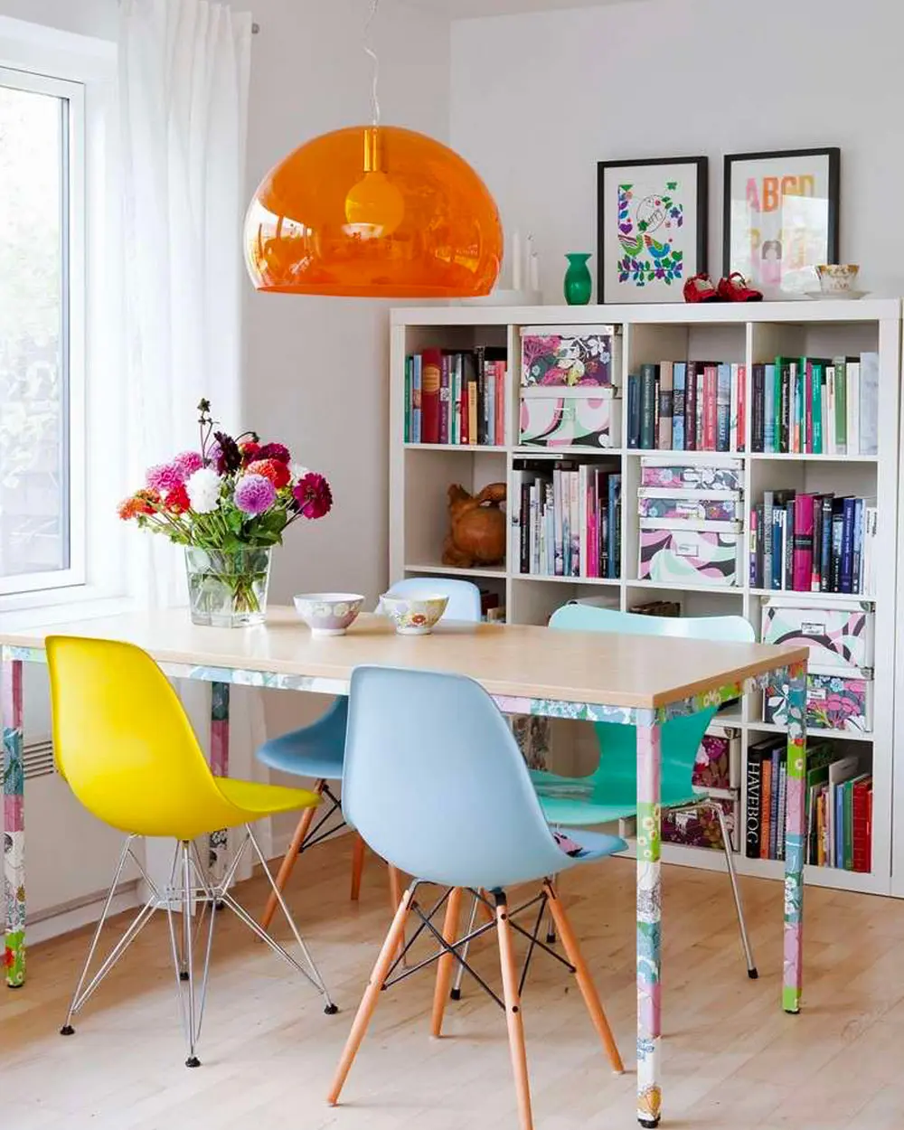 deco salle a manger bleu blanc jaune