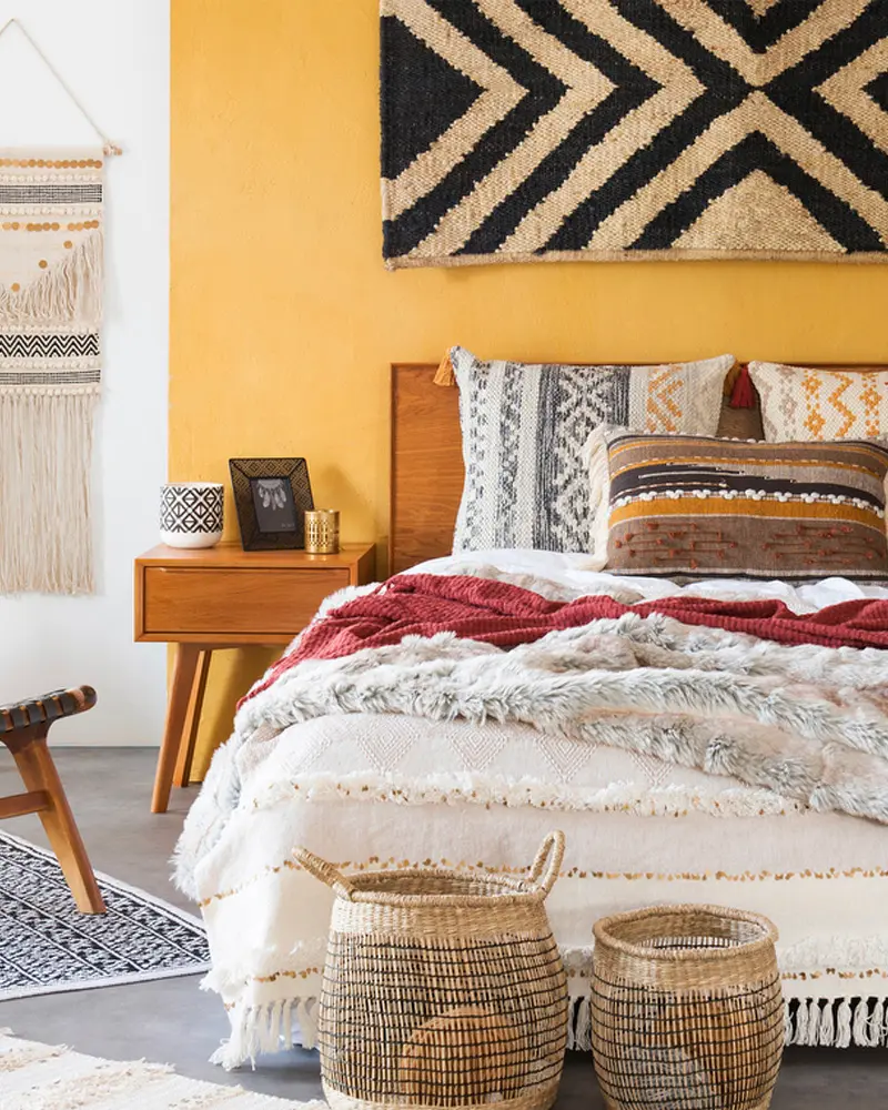 deco chambre ethnique noir blanc jaune