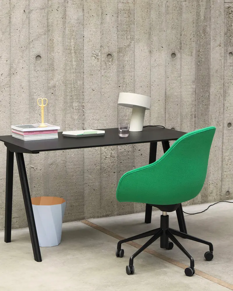 chaise a roulettes verte