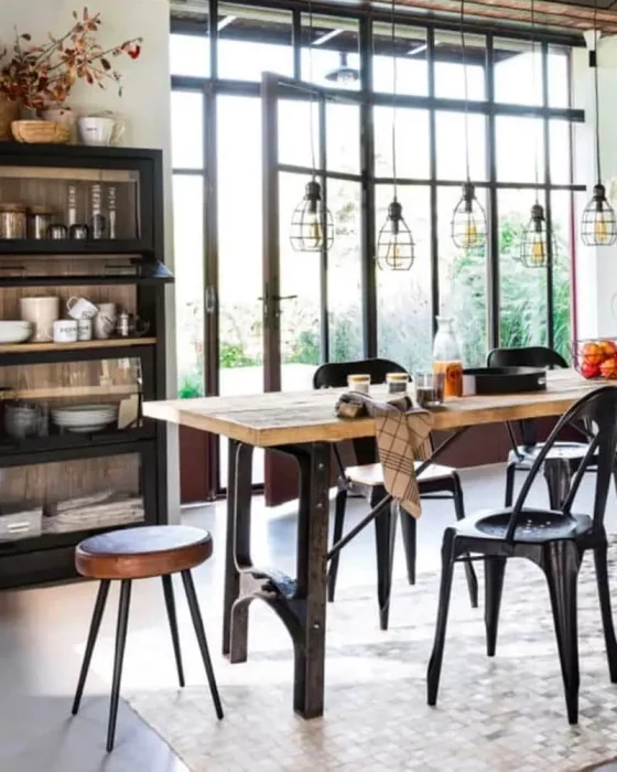 deco salle a manger industrielle chic noir bois