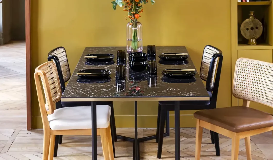 table a manger marbre noir