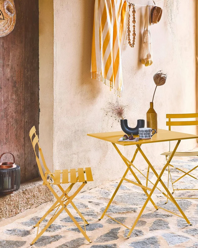 petit salon jardin jaune
