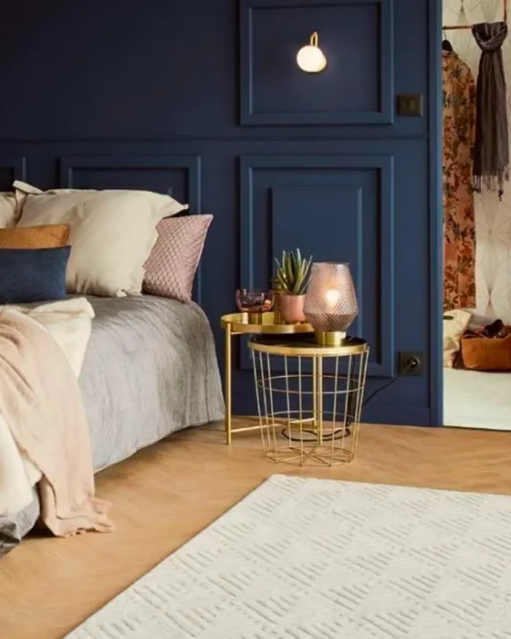 deco chambre moderne bleu nuit dore
