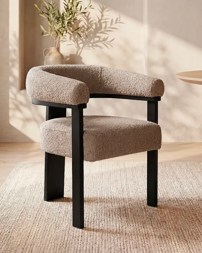 chaise noire tissu bouclette