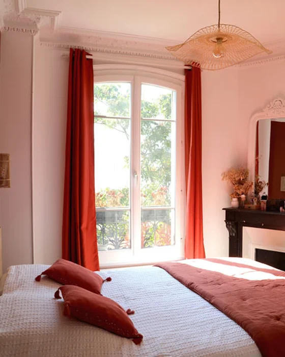 deco chambre chic rouge blanc